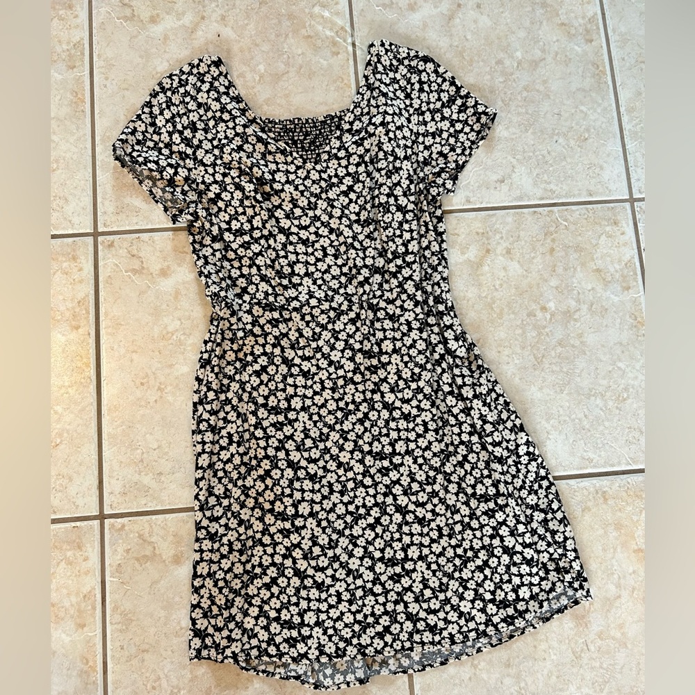 Black and white floral straight dress